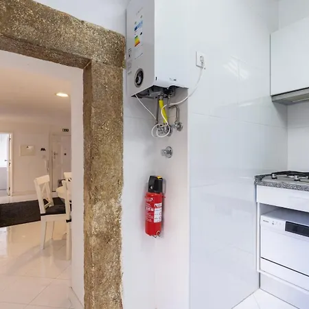 Apartamento Typical Bica