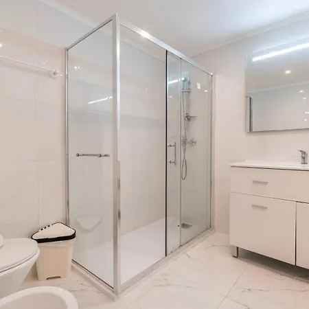 Typical Bica Апартаменти